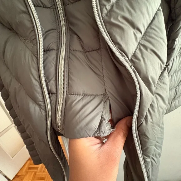 Michael Kors Light Gray Quilted Long Puffer Coat - Picture 4 of 5